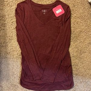 Ingrid & Isabel long sleeve maternity top